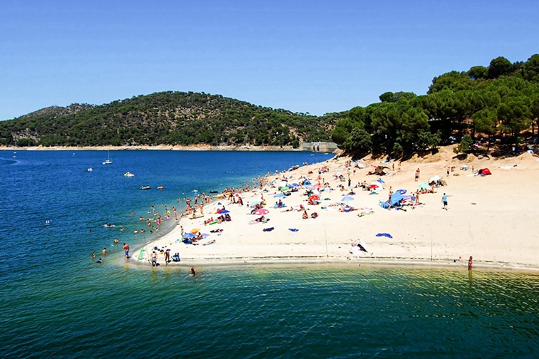 西班牙藍旗海灘數量穩居世界第一 2018年馬德裏一家水庫上榜