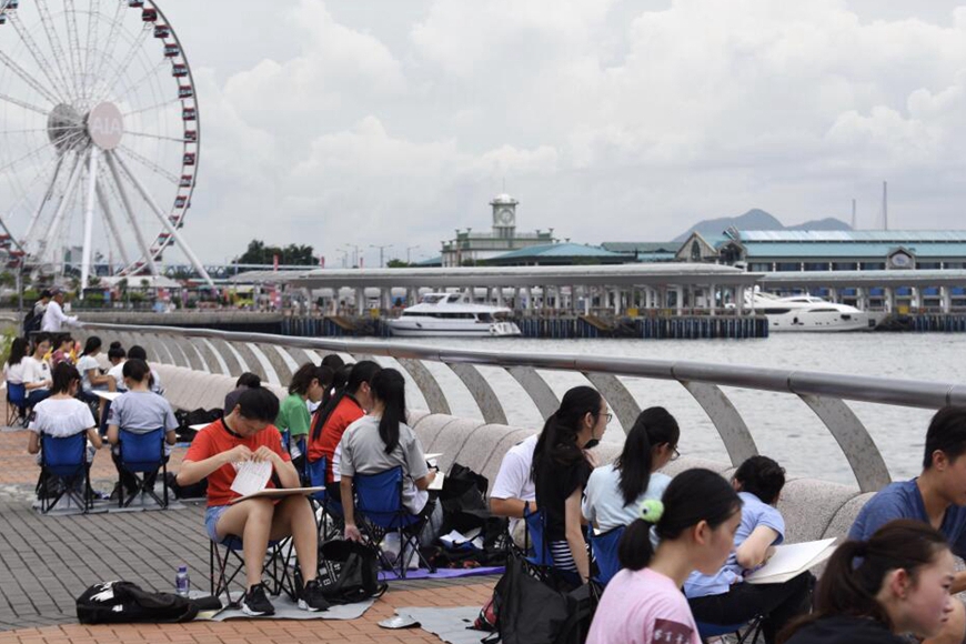 圖集 | 3000港青海濱寫生 畫出香港風貌