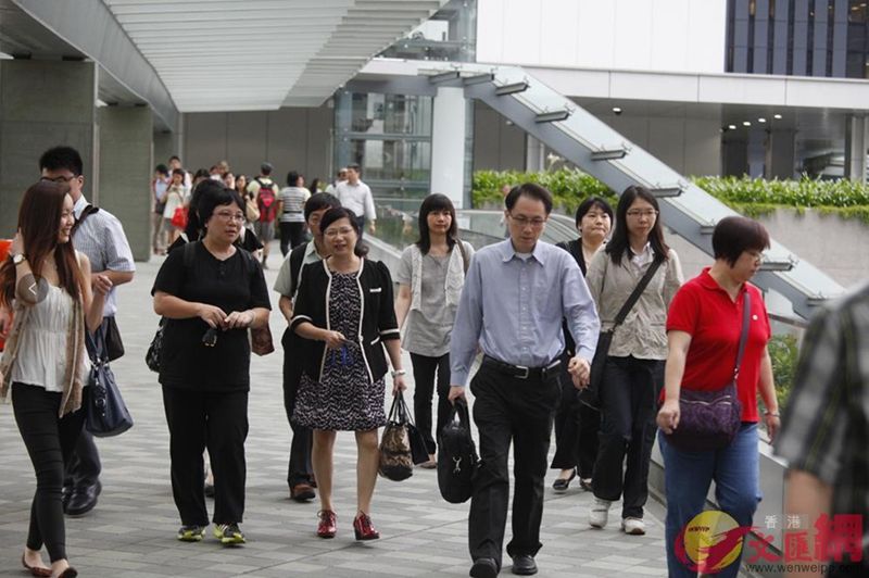 liangmeiling_63d2594b7e049c7b92f40bb680fc52af.jpg