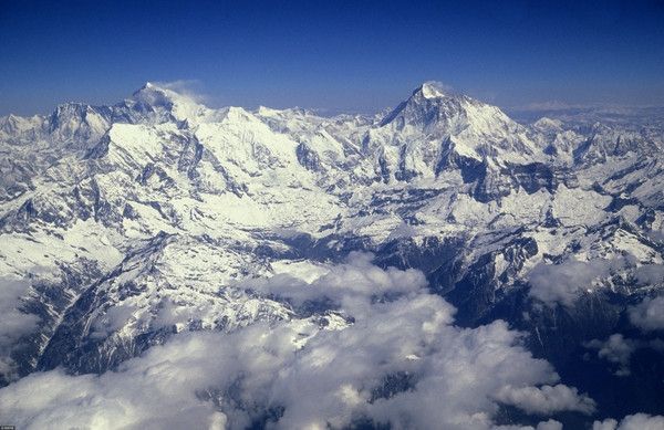 韓登山隊尼泊爾遇雪崩9死 名登山家金昌浩遇難.jpeg
