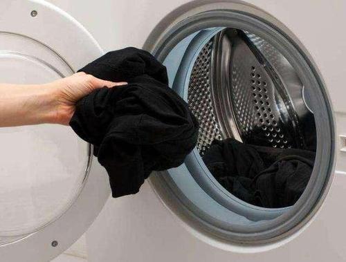 洗衣產生的纖維微粒或已成海洋主要污染源