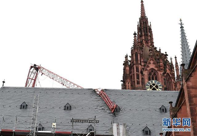 風暴“薩比娜”襲擊德國 法蘭克福大教堂受損