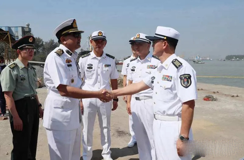 中國海軍第三十三批護航編隊訪問孟加拉