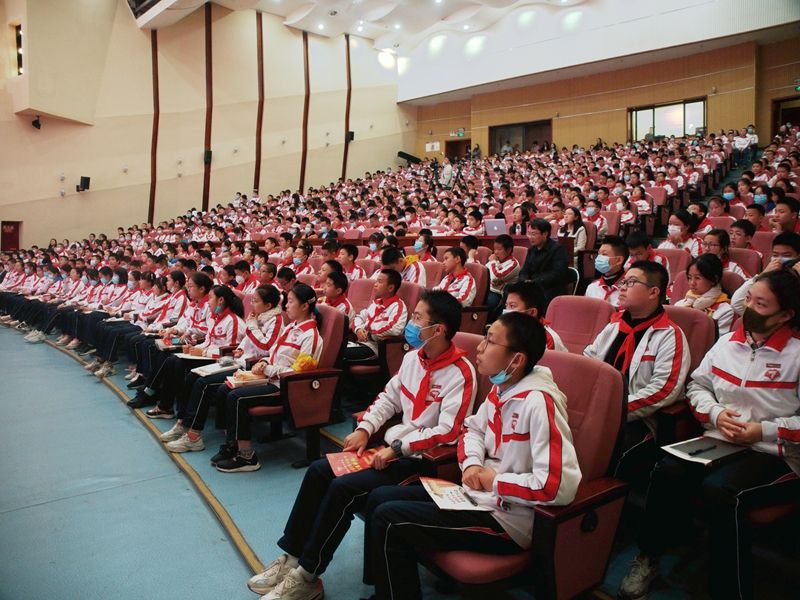 梨園開唱 蜀韻飄香——“戲劇進校園”活動走進成都市第七中學初中學校