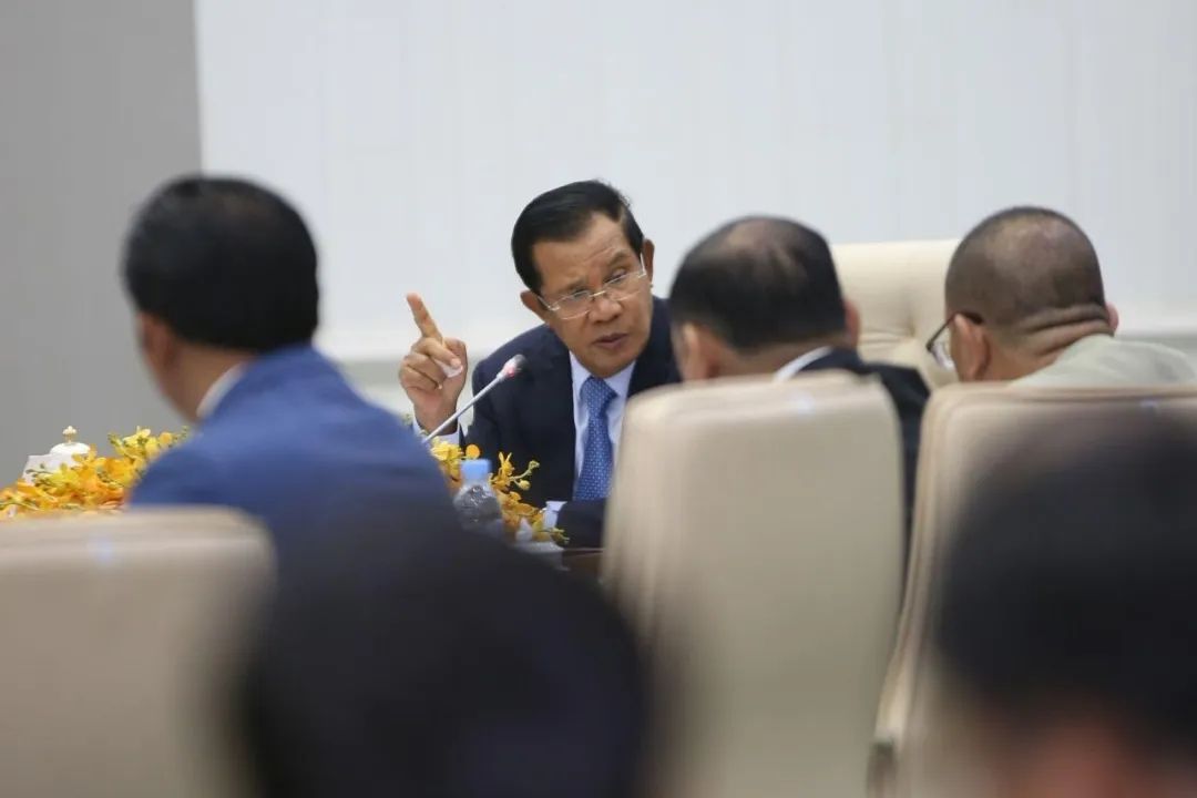 1582691761698955.jpg 640.webp (1).jpg