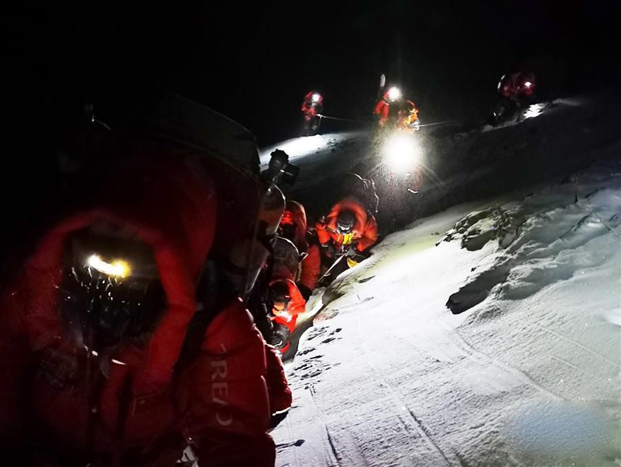 1590549945532453.jpg 1126036823_15905242305221n.jpg