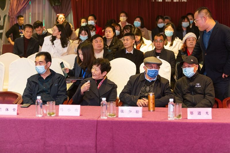 1615542243548331.jpg ec6b2a12c184d78a8fa084bebd00164.jpg