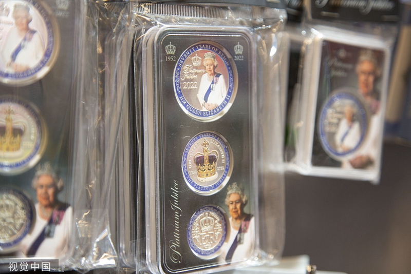 伊麗莎白二世去世後，各國收藏家爭搶收集女王紀念幣