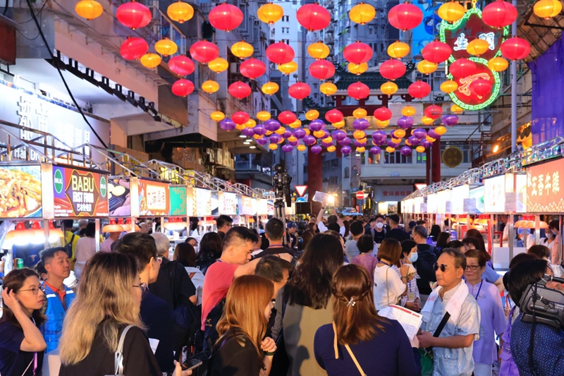 香港廟街夜市旺足一個月　攤主遊客冀擴規模