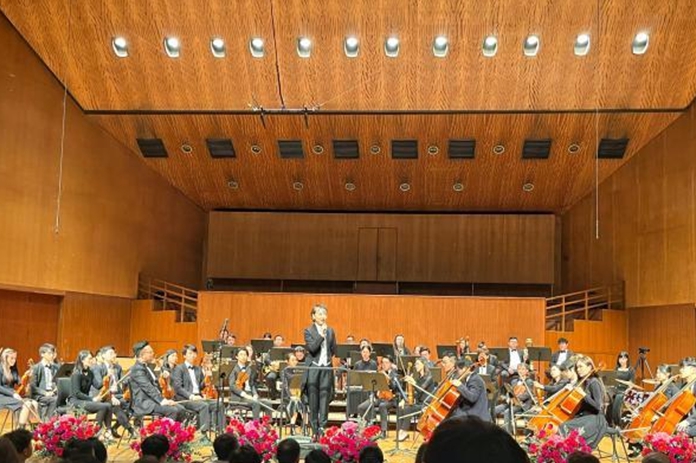 “中國年交響音樂會”在港舉行