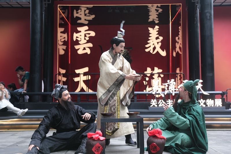 “端午传非遗 雅韵游武侯”桃园结义三国剧2（成都武侯祠博物馆供图）.jpg