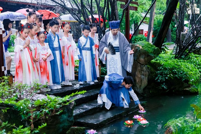 中秋放灯祈福2.jpg