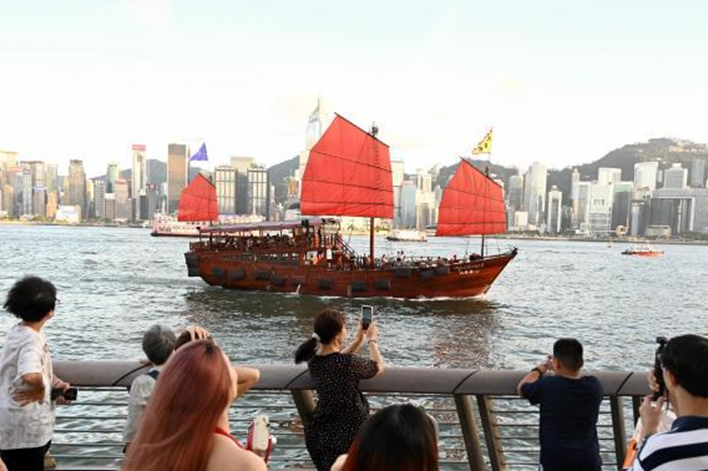 香港八月訪港旅客約515萬人次 同比增長16%
