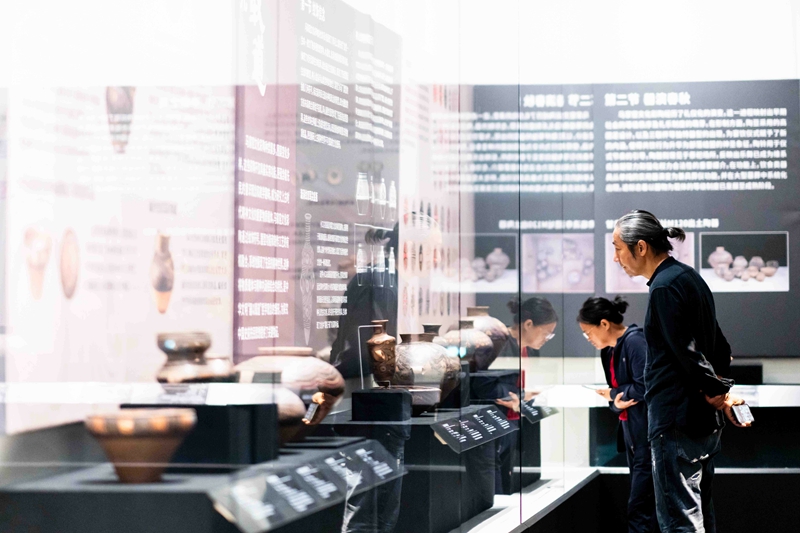 呈現彩陶藝術之巔峰　馬家窯文化彩陶特展深圳啟幕