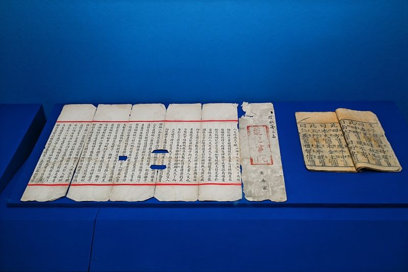 莲池书院刘春霖课卷残卷 清 南京中国科举博物馆藏.jpg