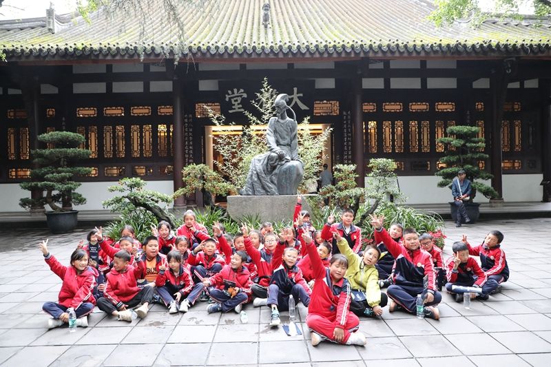 1762742577896835.jpg 8504d6a54a846025bd4d59a2567e3b9e.jpg