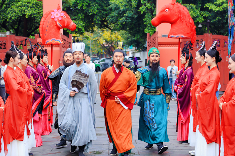 “三國展風華 非遺正青春”——成都武侯祠五一非遺生活季火熱啟幕