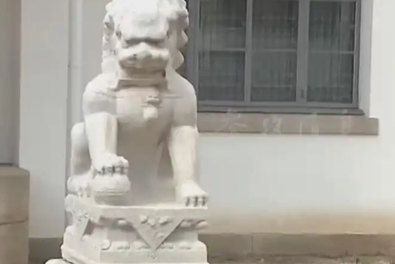 韓國贈還中國一對清代石獅