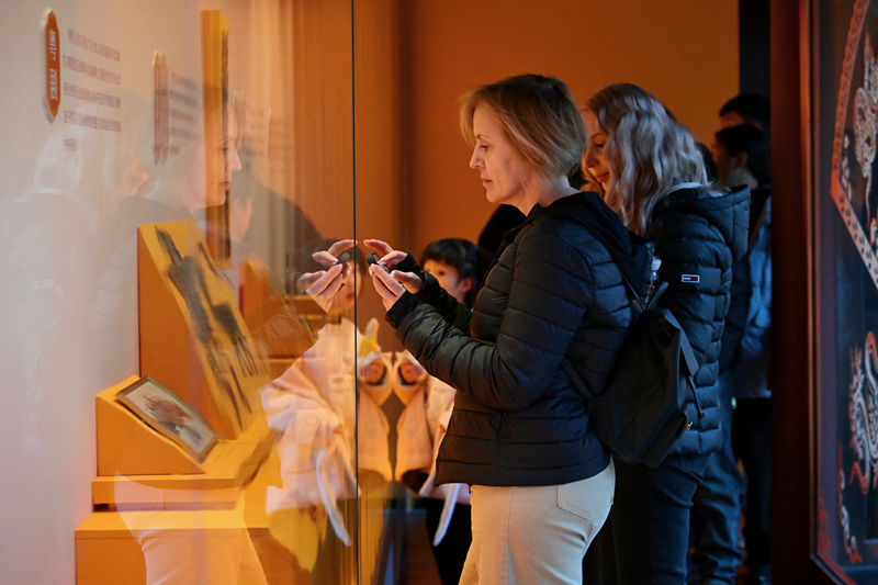 瑞映山海 华章同脉——天府与广府吉韵对话展2.png