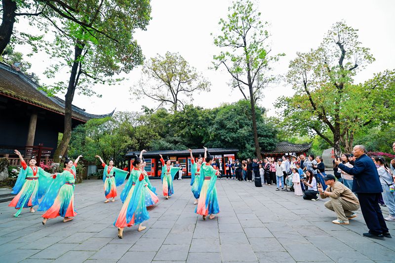 1775527942749163.jpg 沉浸式演艺1.JPG