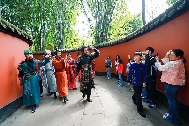 1775528550582177.jpg 古风巡游1.JPG