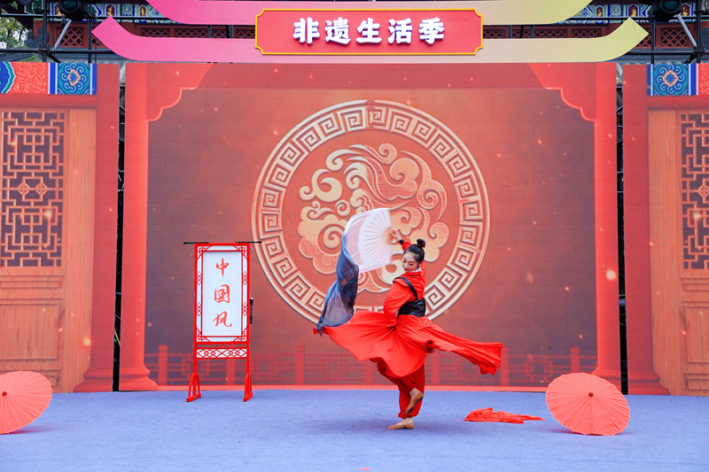 综合演艺.png