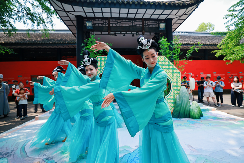1781859093808435.png 群英起舞·多幕式汉风情景演绎 (4).png