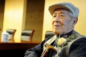 詩人白樺逝世 孤獨作家的時代遠去了