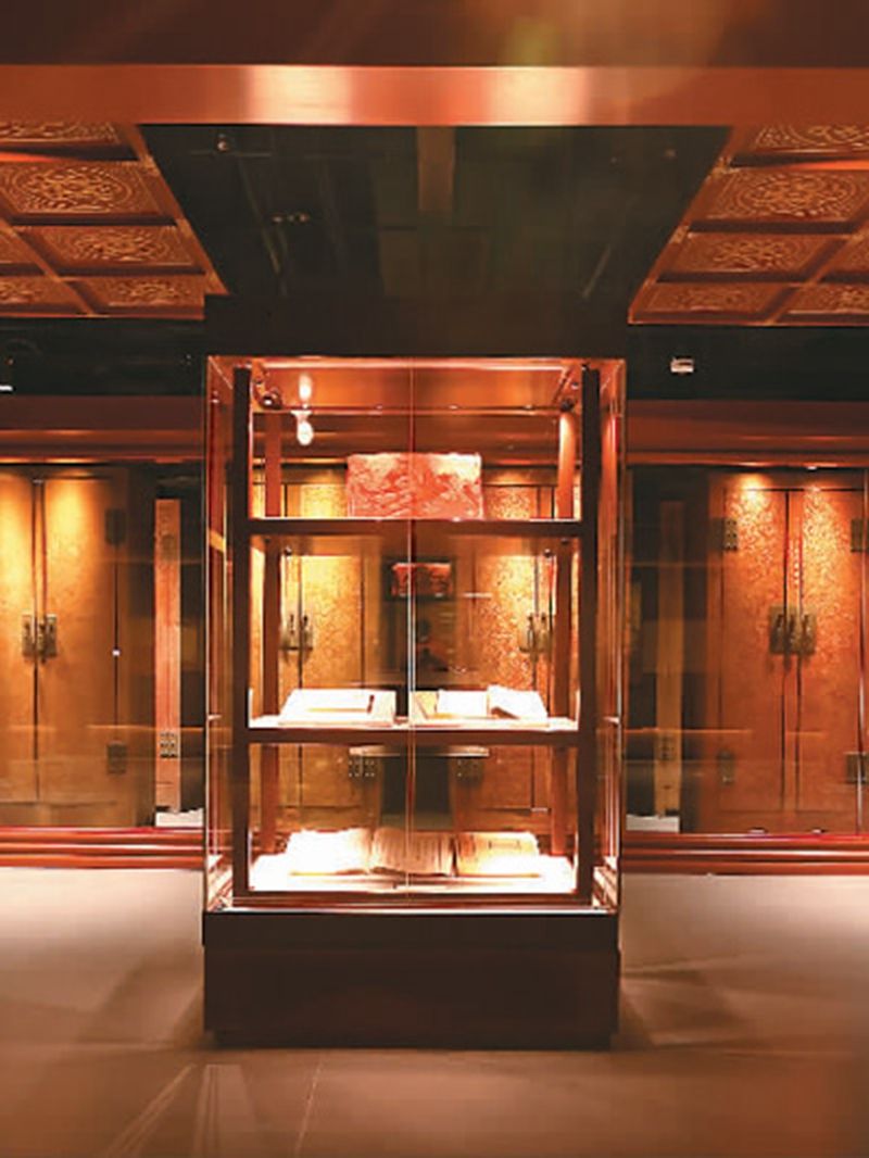 龙柜展厅。.jpg