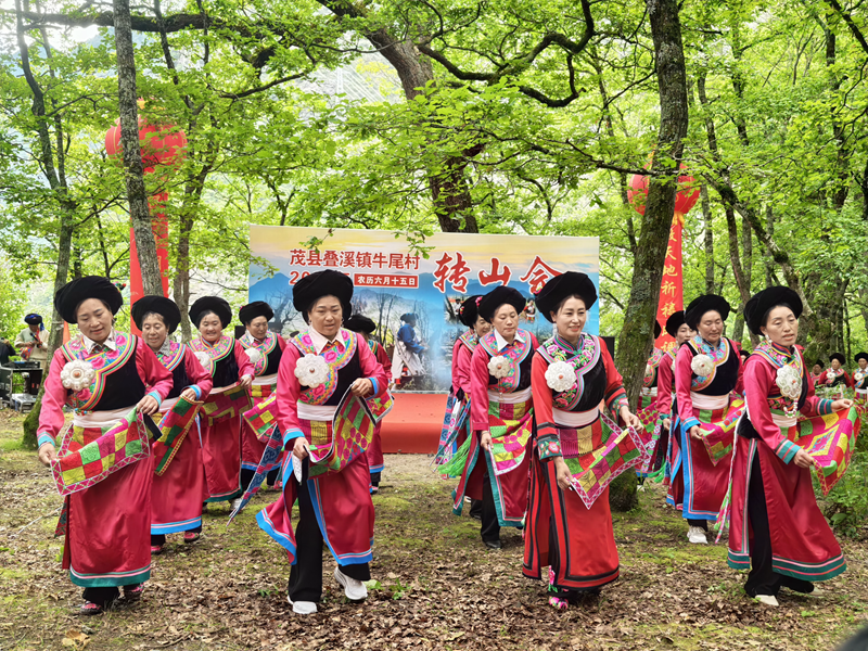 1785380917604833.png 18转山会非遗展演 摄影:黄梅.png